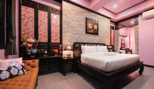 Deluxe King Room