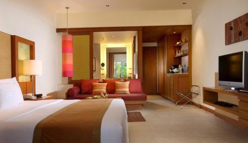 Garden View, Guest room, 1 King, Garden view, Balcony