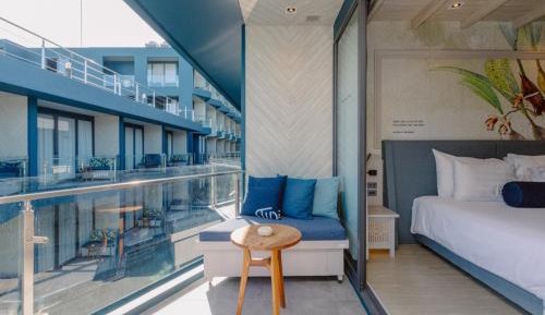 Deluxe Twin Room  with Balcony