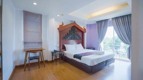Deluxe Double Room with Balcony