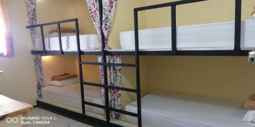 Mixed Dormitory Room