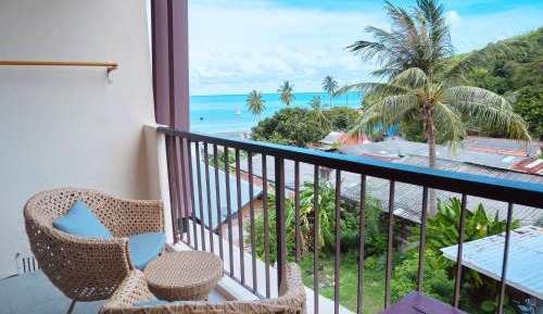 Double or Twin Room with Partial Sea View