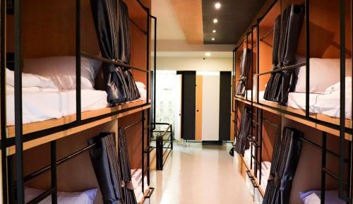 Bunk Bed in Mixed Dormitory Room