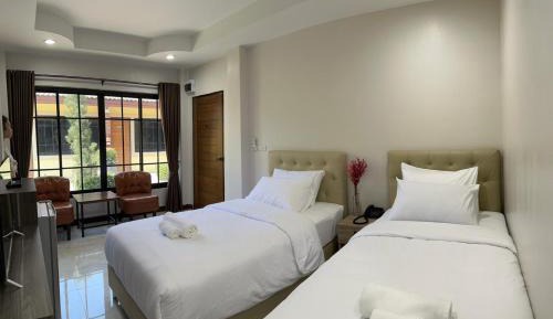 Standard Twin Room with Garden View