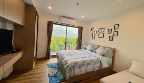 One-Bedroom Apartment