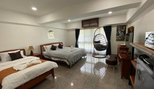 Large Double or Twin Room