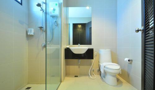 Deluxe Double or Twin Room with Pool View