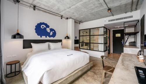Superior Double Room with Balcony