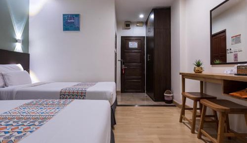 Standard Twin Room