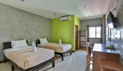 Standard Twin Room