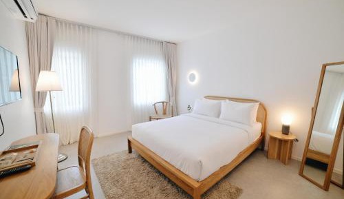 Superior Queen Room