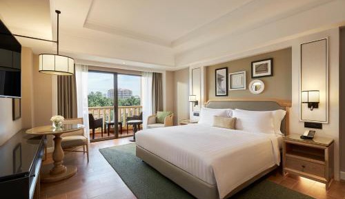 Deluxe King Room