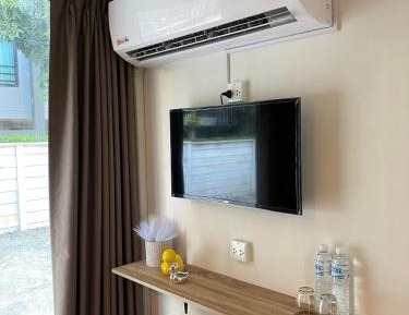 Twin Room with Private Bathroom