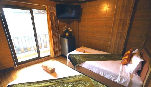 Twin Room with Balcony