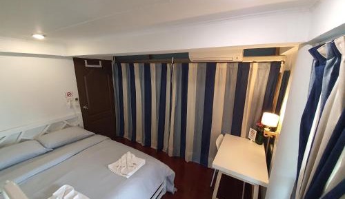Standard Double Room with Shared Bathroom