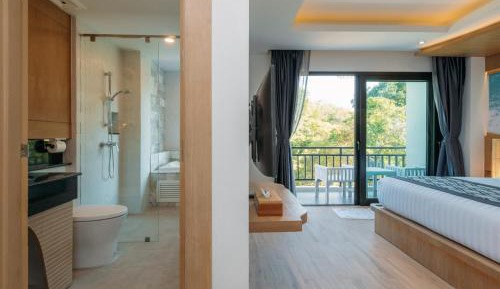  Premier Room With Jacuzzi