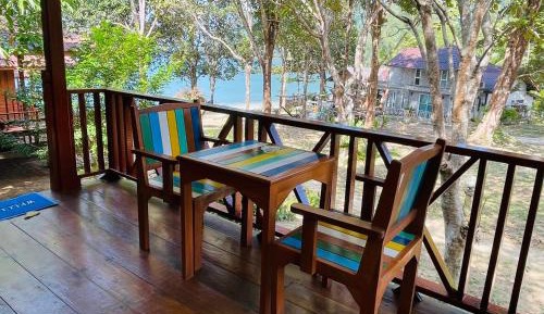 Bungalow with Sea View