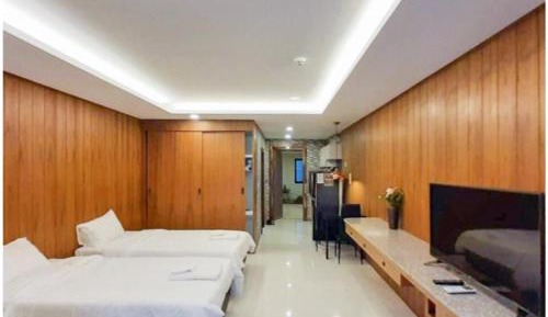 Studio with Balcony