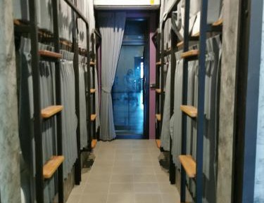 Mixed Dormitory Room