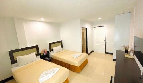 Deluxe Twin Room
