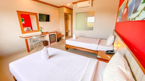 Standard Twin Room
