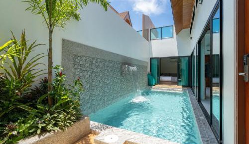 Three Bedroom Grand Duplex Pool Villa