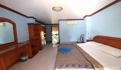 King Room with Pool View