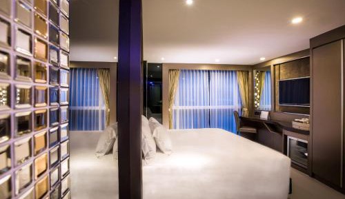 Superior King Room