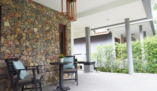 Superior Suite (Garden Side)