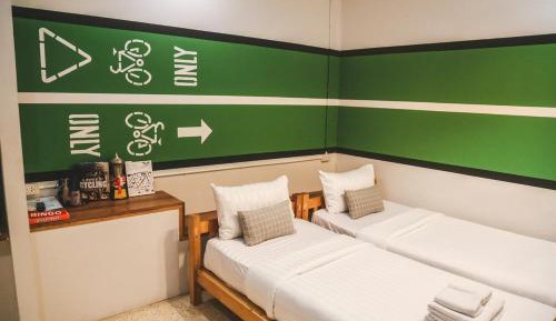 Standard Twin Room