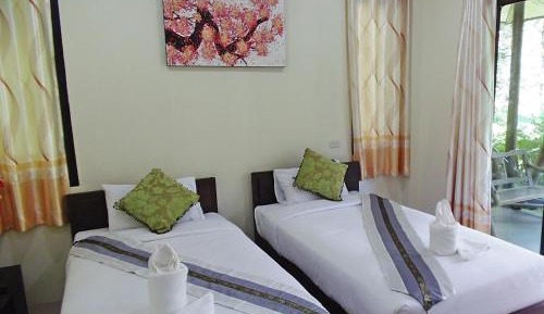 Superior Villa Twin Bed with Garden View