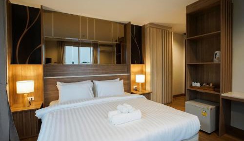 Double Room with Street View