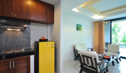 Deluxe Queen Suite