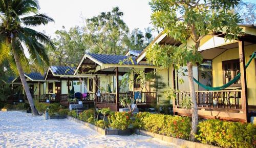 Beach Front Bungalow - with Aircon