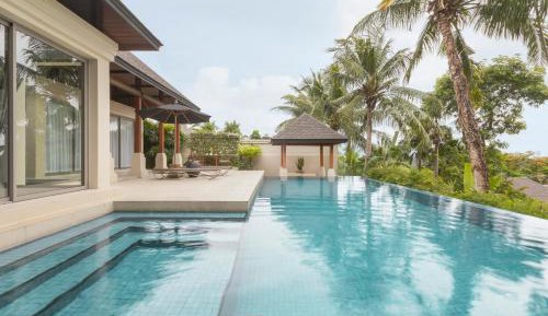 Tropical Pool Villa