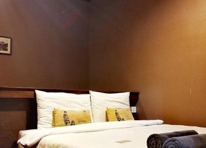Double Room with Shared Bathroom