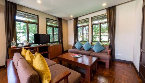 Sirarun Garden Suite Villa