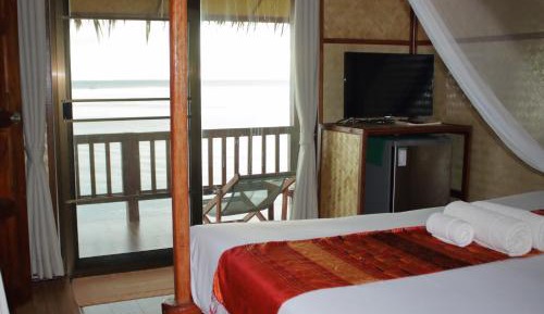  Family Beach Front Villa