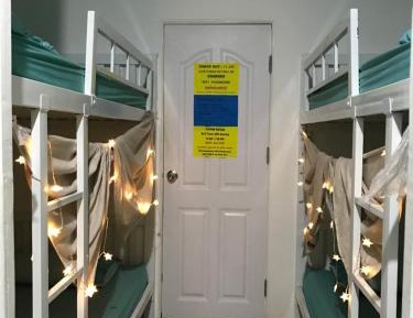 Bunk Bed in Mixed Dormitory Room