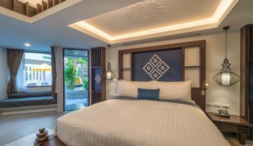 Deluxe Double Room with Pool Access