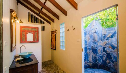 Villa - Beach Front - Adult only