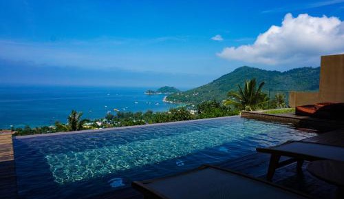 Honeymoon Suite