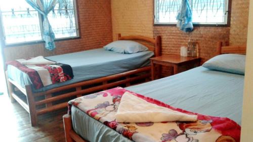 Raft Double or Twin Room with Fan