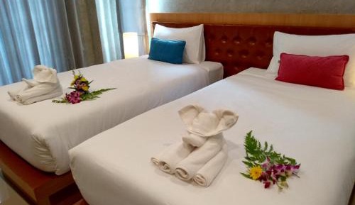 Deluxe Twin Room with Balcony