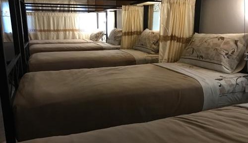 Single Bed in Mixed Dormitory Room