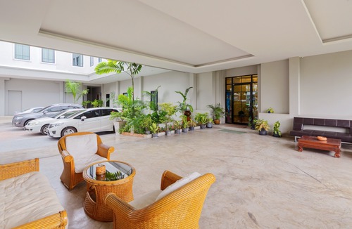 Lat Krabang Hotel | Panini Residence
