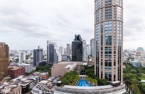 Bangkok Central Business District Hotel | Emporium Suites by Chatrium (SHA Plus+)