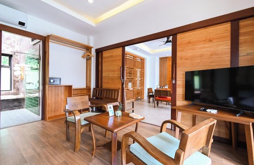 Na Mueang Hotel | Cascade Tara