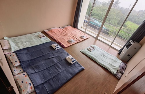 Nakhon Chai Si Hostel | YYK Hostel 24