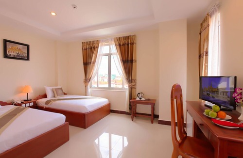 Prampir Makara Hotel | Kirirom Crystal Hotel